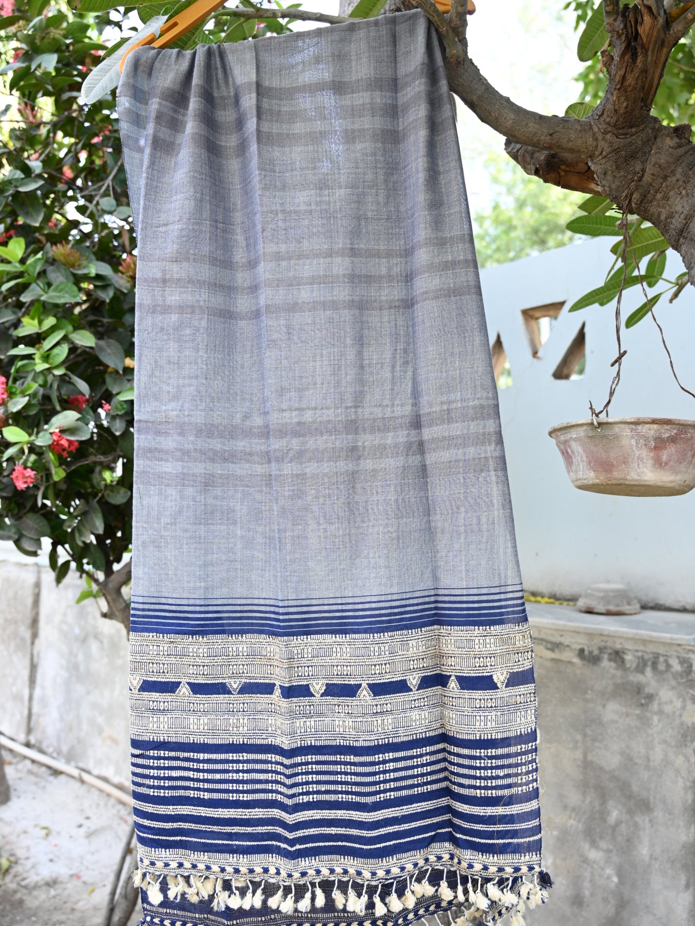 Kala cotton + tussar light grey & blue woven stole