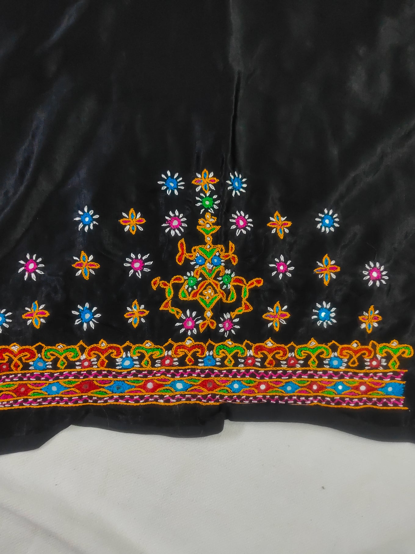 Bakhiya Work Hand Embroidery Blouse - Unstitched