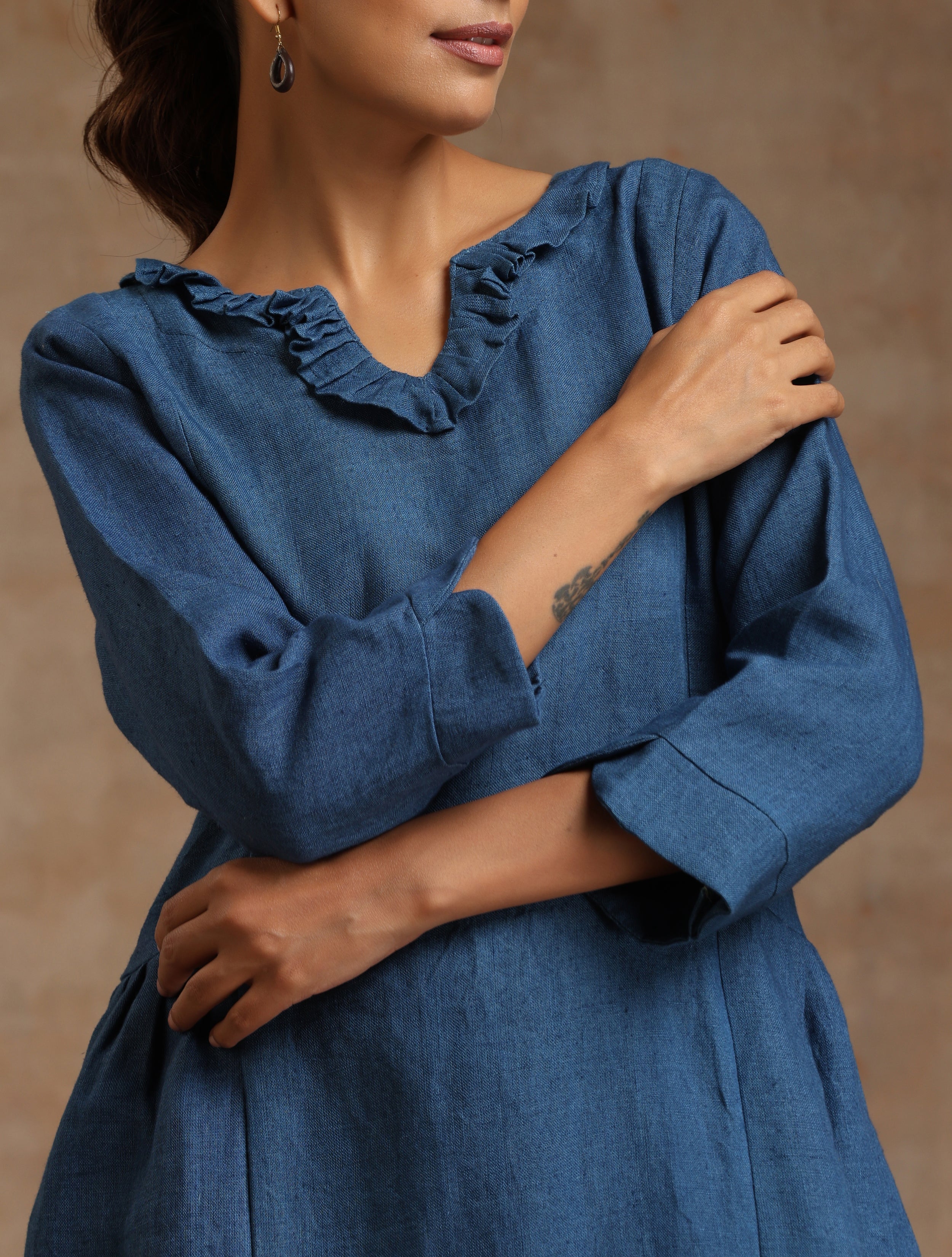 The blue linen dress